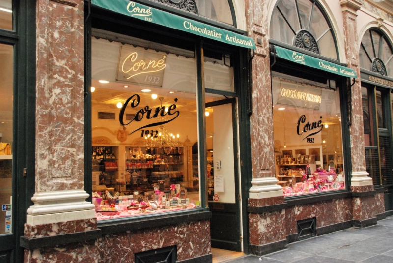 patisserie--min_chocolate_chocolaterie_shop_luxury_chic_gallery_brussels_belgium-558146